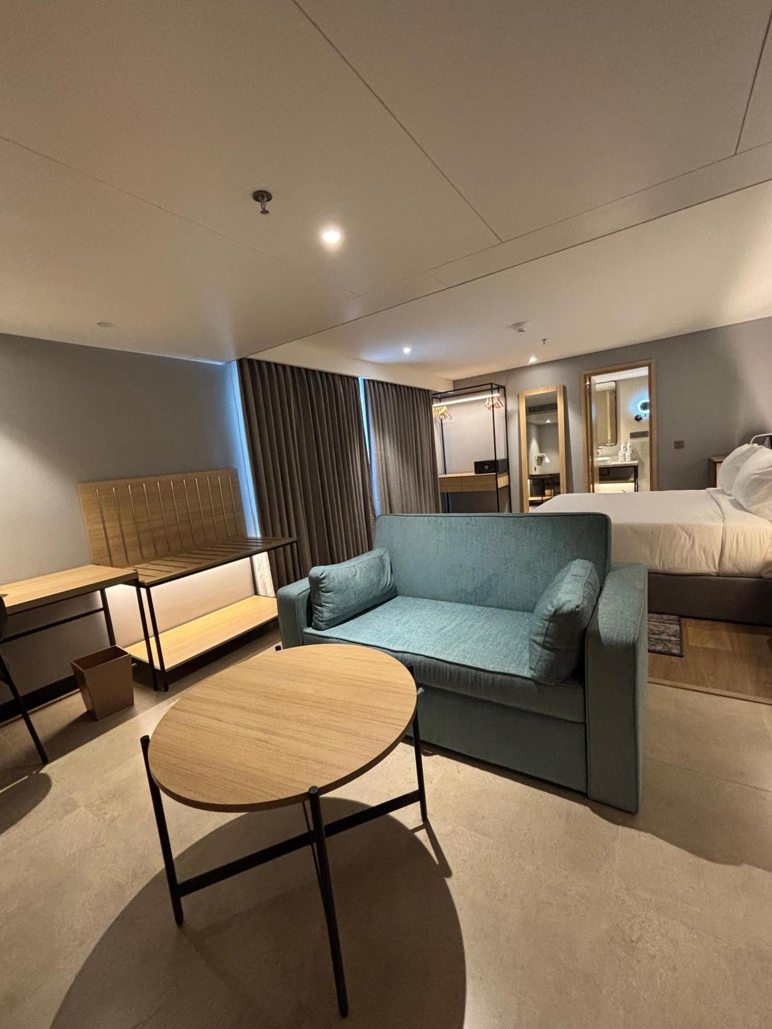 Park Inn & Suites By Radisson Thrissur East Fort מראה חיצוני תמונה