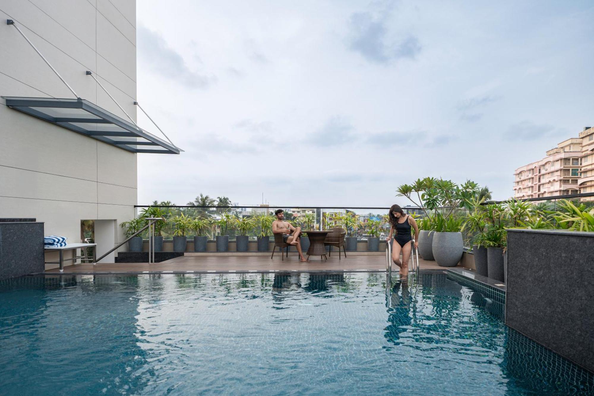 Park Inn & Suites By Radisson Thrissur East Fort מראה חיצוני תמונה